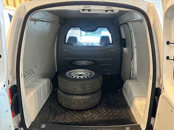 Volkswagen Caddy 17 of 17