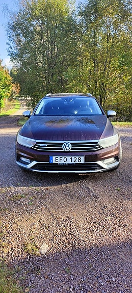 Volkswagen Passat 3 of 5