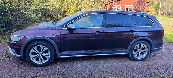 Volkswagen Passat 13 of 15