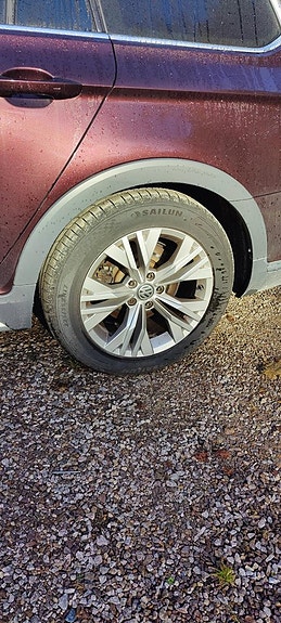 Volkswagen Passat 8 of 15