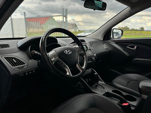 Hyundai ix35 8 of 24
