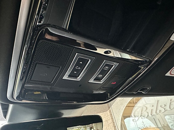 Land Rover Range Rover Sport 18 of 29