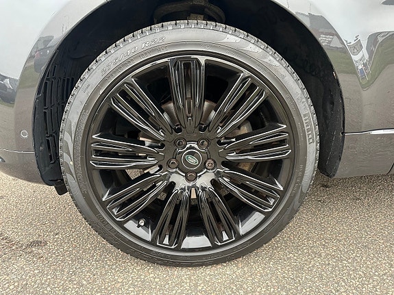Land Rover Range Rover Sport 19 of 29