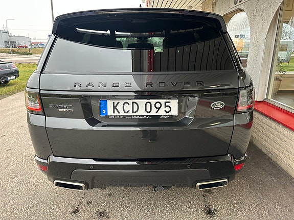 Land Rover Range Rover Sport 12 of 29