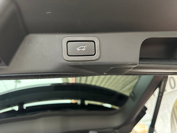 Land Rover Range Rover Sport 20 of 29