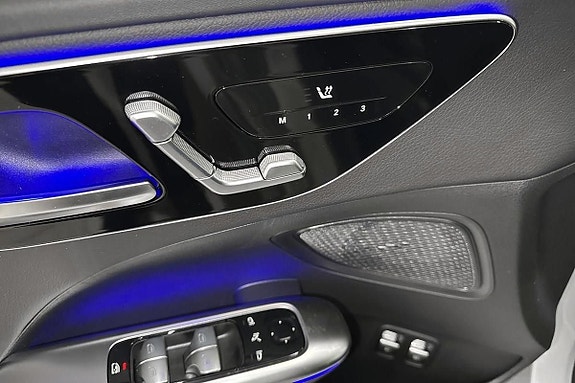 Mercedes-Benz C300 e 18 of 20