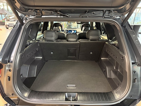 Kia EV5 4 of 8