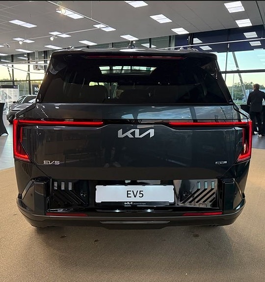 Kia EV5 5 of 8