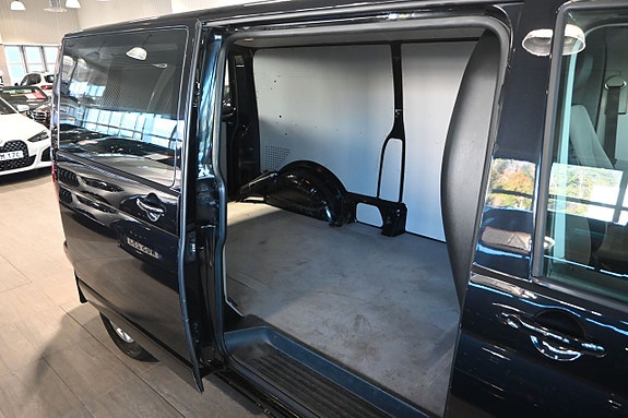 Volkswagen Transporter 11 of 21