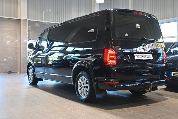Volkswagen Transporter 3 of 5