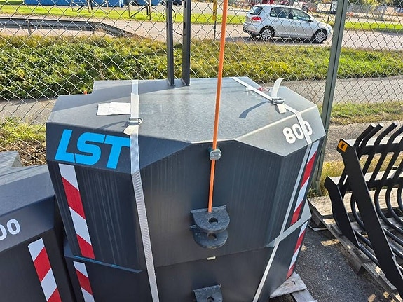 LST Frontvikt 800kg