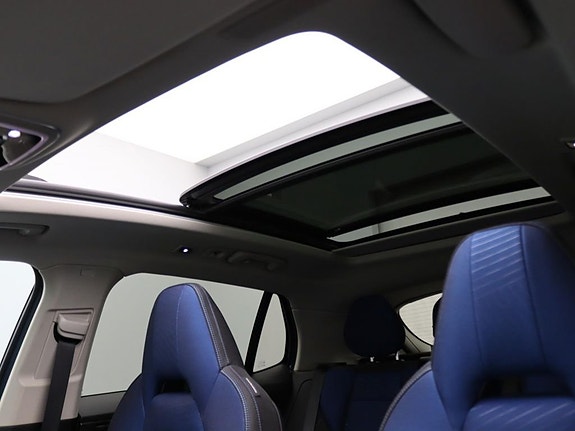 Lynk & Co 01 8 of 30