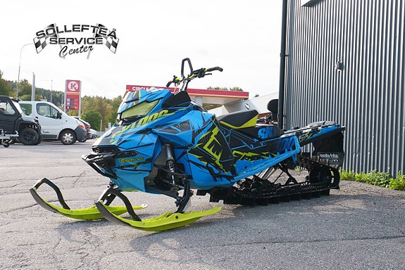 SKI-DOO SUMMIT 850 165" -18 2 of 10