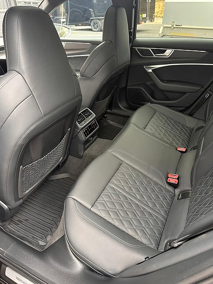Audi S6 4 of 5