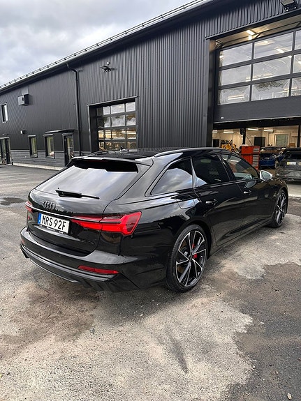 Audi S6 2 of 5