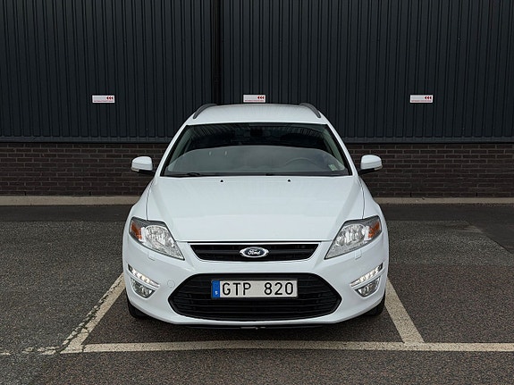 Ford Mondeo 2 of 5