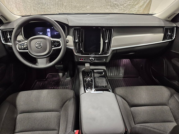 Volvo V90 6 of 9