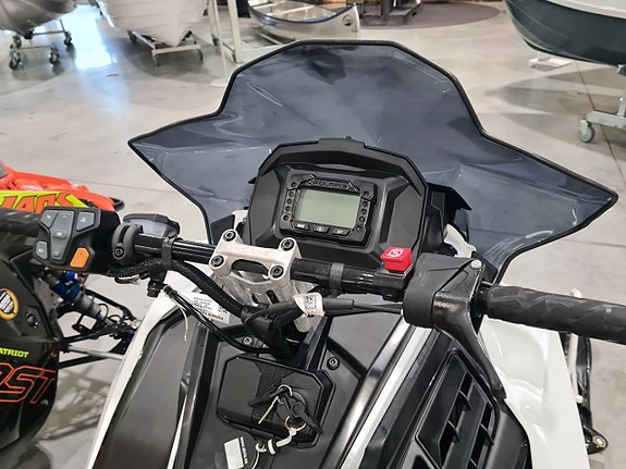 Polaris 650 Switchback 146 CRAZY DEAL ABRIS Leksand ONLINE 7 of 8