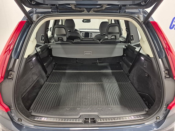 Volvo XC90 9 of 9