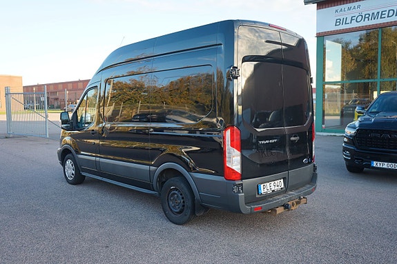 Ford Transit 3 of 5