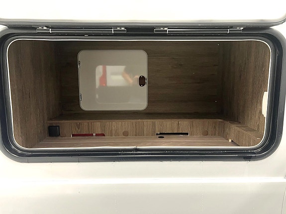 CI Magis 82 XT 4 of 5