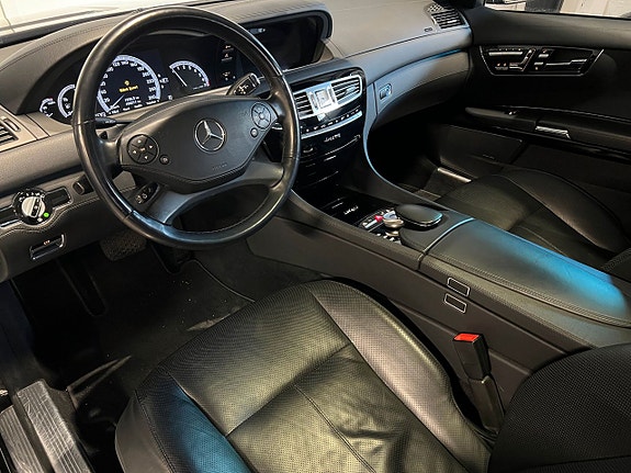 Mercedes-Benz CL500 10 of 17