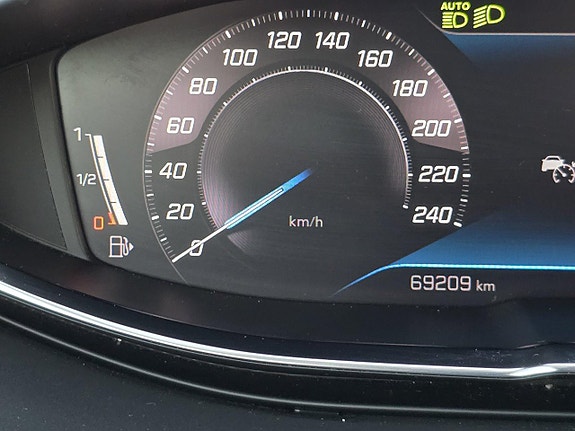 Peugeot 5008 5 of 5