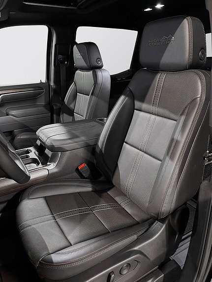 Chevrolet Silverado 1500 14 of 19