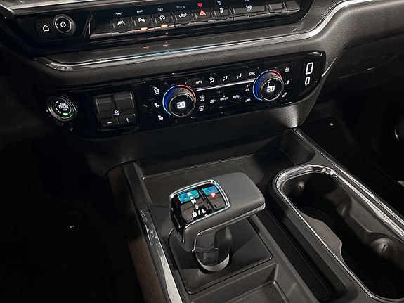 Chevrolet Silverado 1500 18 of 19