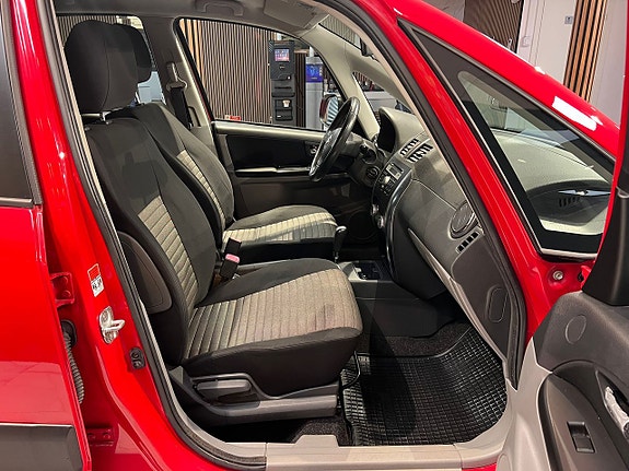 Suzuki SX4 14 of 20