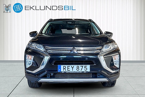 Mitsubishi Eclipse Cross 2 of 5