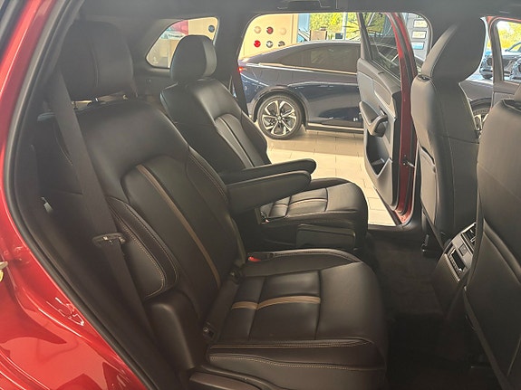 Mazda CX-80 12 of 17