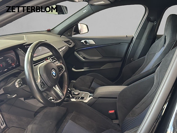 BMW M135i 8 of 23