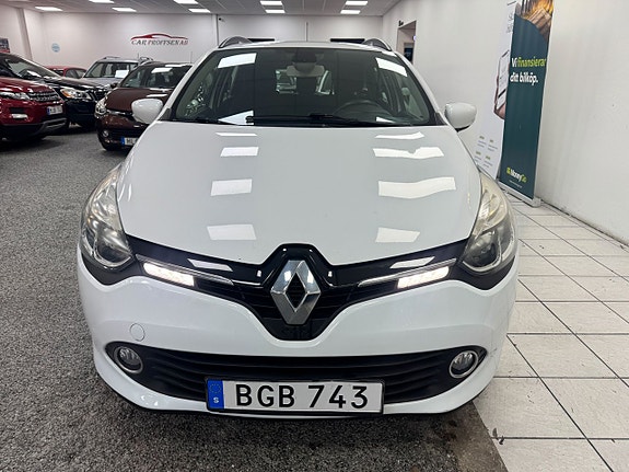 Renault Clio 15 of 18