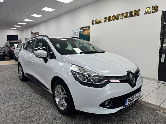 Renault Clio 17 of 18