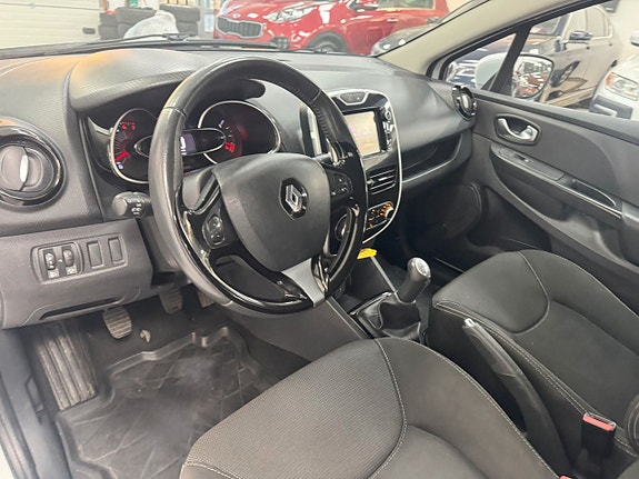 Renault Clio 9 of 18