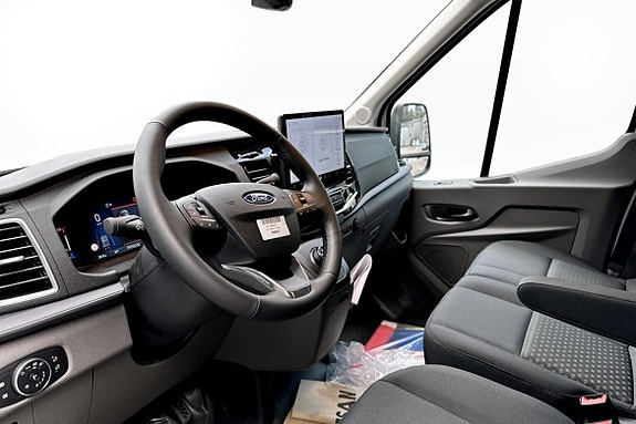 Ford Transit 4 of 5
