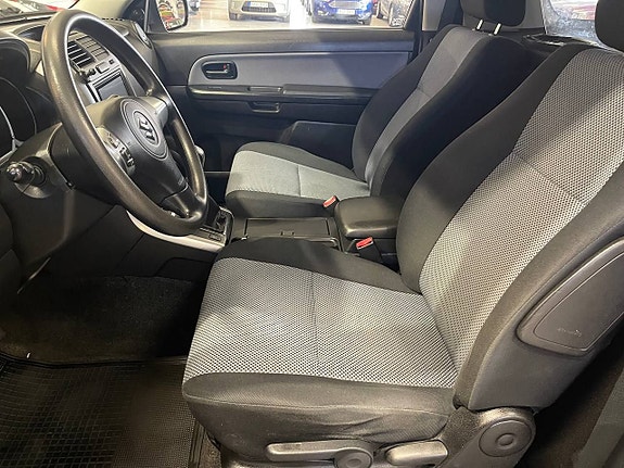 Suzuki Grand VITARA 3-DÖRRAR 1.6 VVT 4WD OMBYGGD BIL EPA NY BESIKTAD 6 of 14