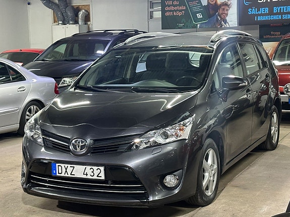 Toyota Verso 2 of 5