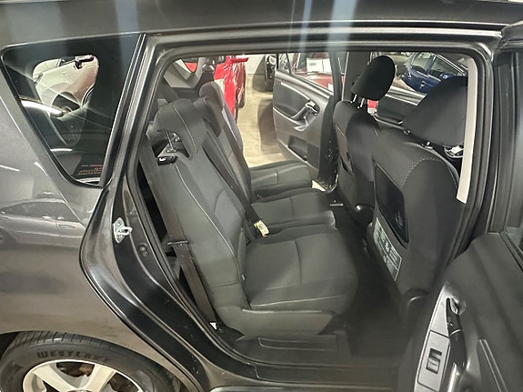 Toyota Verso 11 of 26