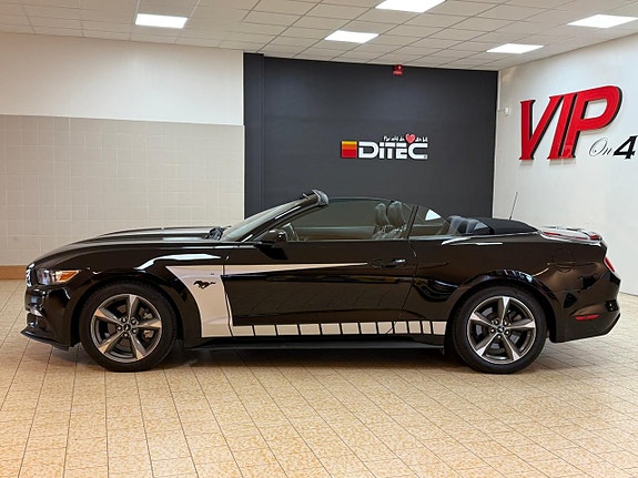 Ford Mustang 3 of 27