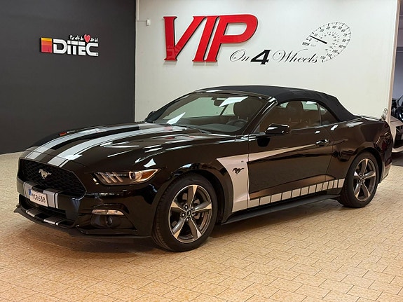 Ford Mustang 22 of 27