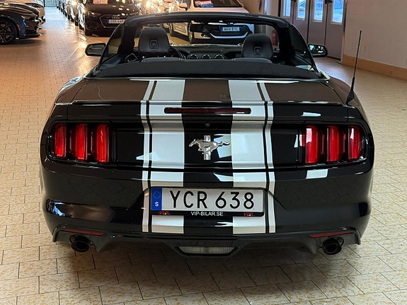 Ford Mustang 5 of 27