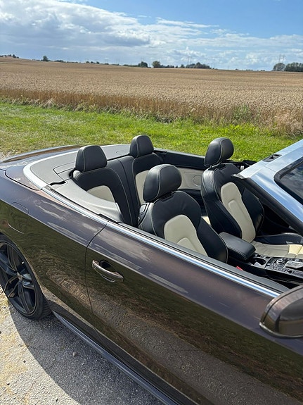 Audi A5 4 of 5