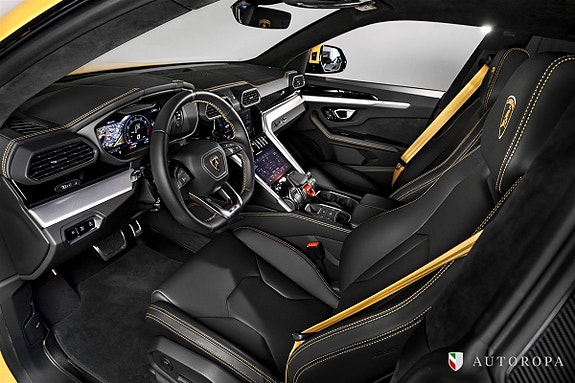 Lamborghini Urus 6 of 10