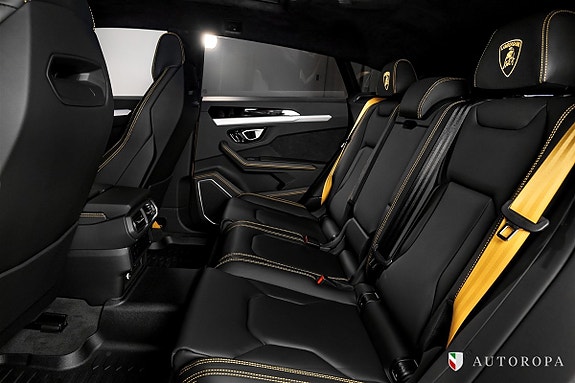 Lamborghini Urus 9 of 10