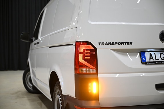 Volkswagen Transporter 18 of 30