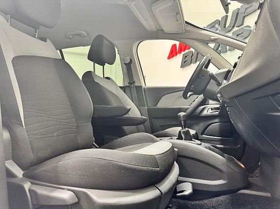 Citroen Grand C4 Picasso 5 of 5