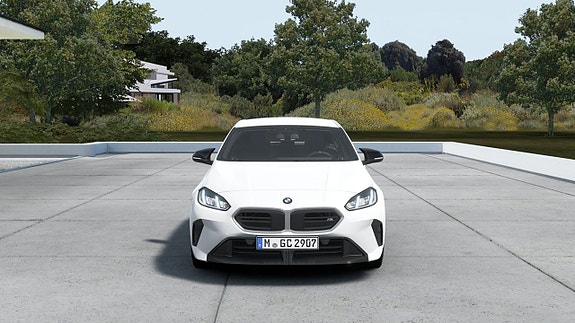 BMW M135i 3 of 5