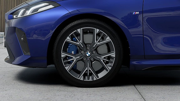 BMW M135i 7 of 13